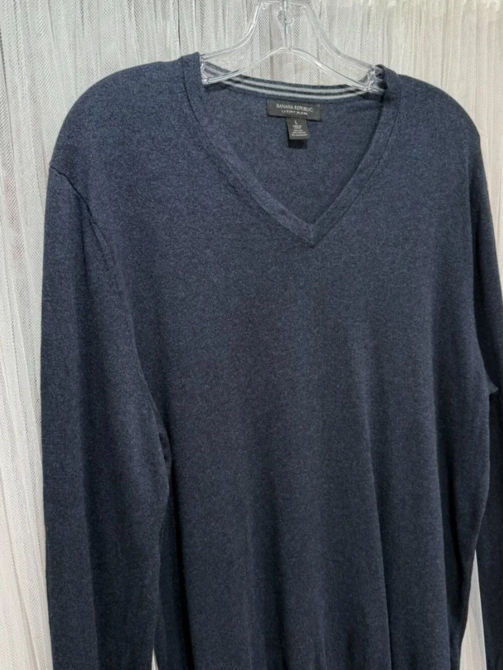 Banana Republic Luxury Blend Men's L V-Neck Sweater Silk Cashmere Navy Blue